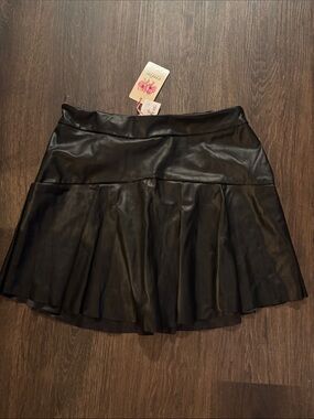 entro Black Faux Leather Flared Mini Skirt